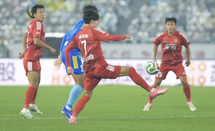 kaiyun sports-“吊州”不再常威出世,3:0暴击去年“状元狼”,苏超的开局太精彩|常州队|南通队|江苏足球联赛|常州|南通_新浪体育_新浪新闻