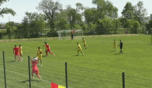 kaiyun sports-U15国足0-1罗马尼亚!1胜3负收官 获12国邀请赛第8名 遭单刀绝杀
